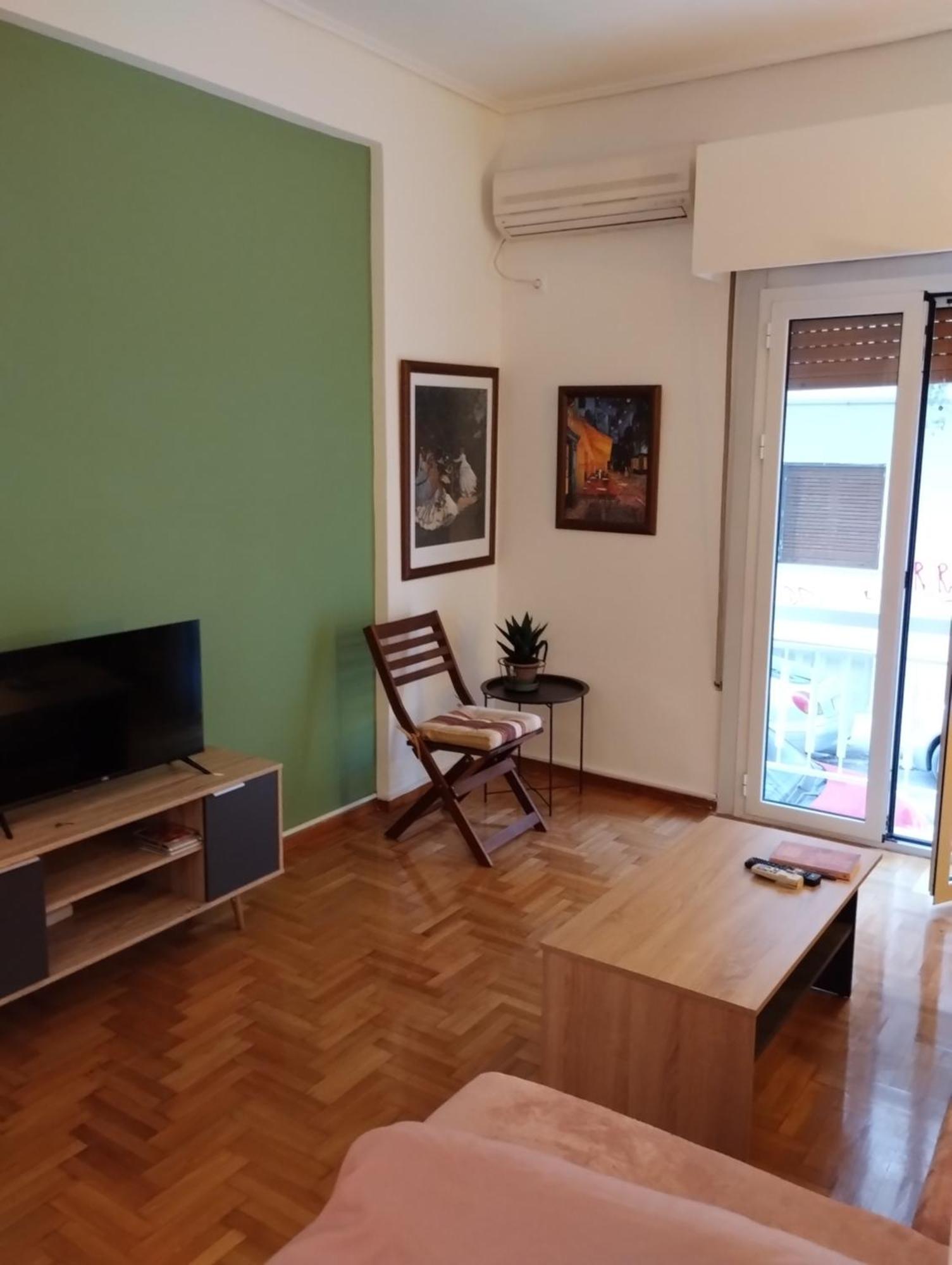 Vasia'S Cosy Apartment In Athens, "Pedion Tou Areos", Close To Center Zewnętrze zdjęcie