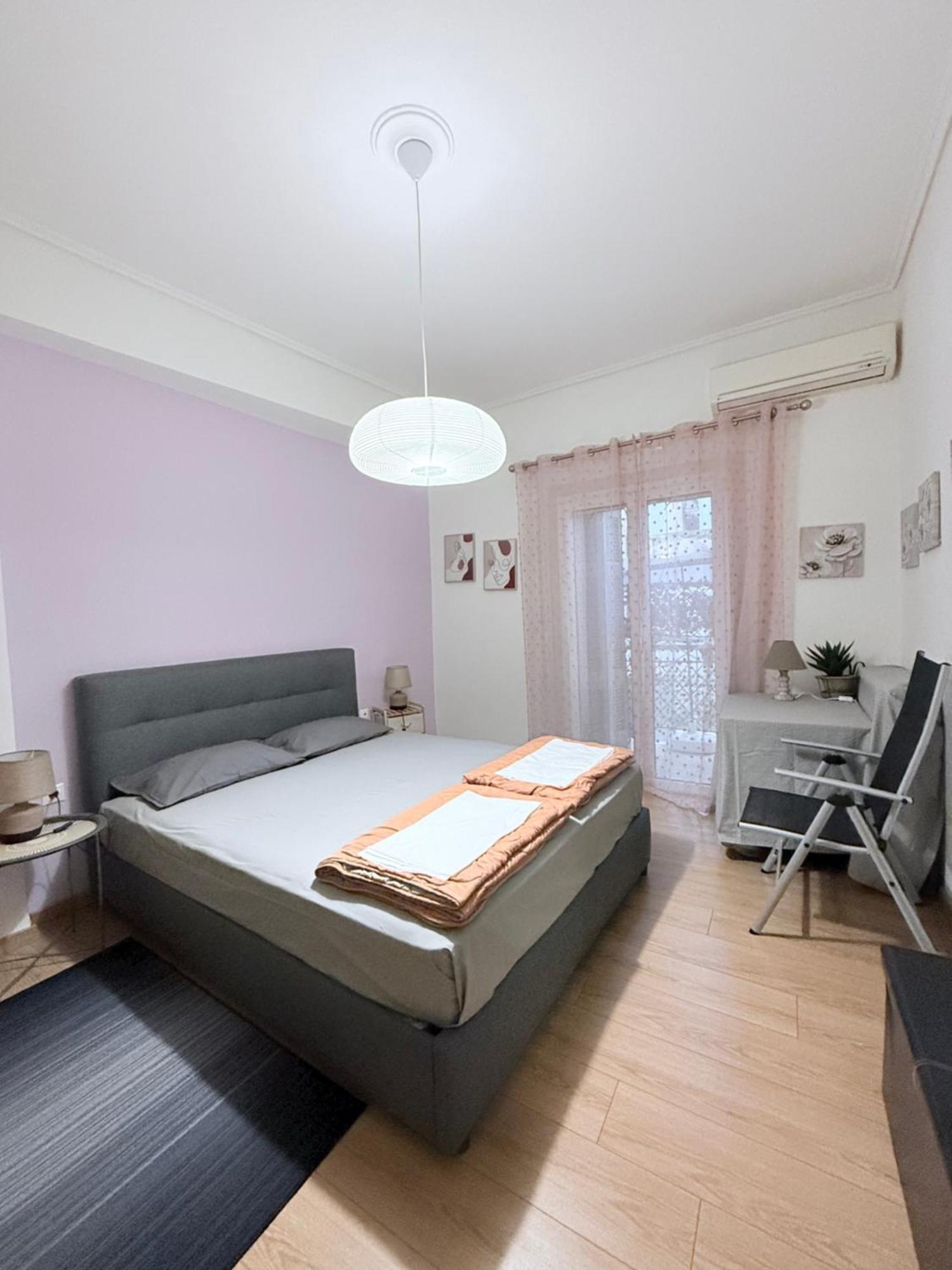 Vasia'S Cosy Apartment In Athens, "Pedion Tou Areos", Close To Center Zewnętrze zdjęcie